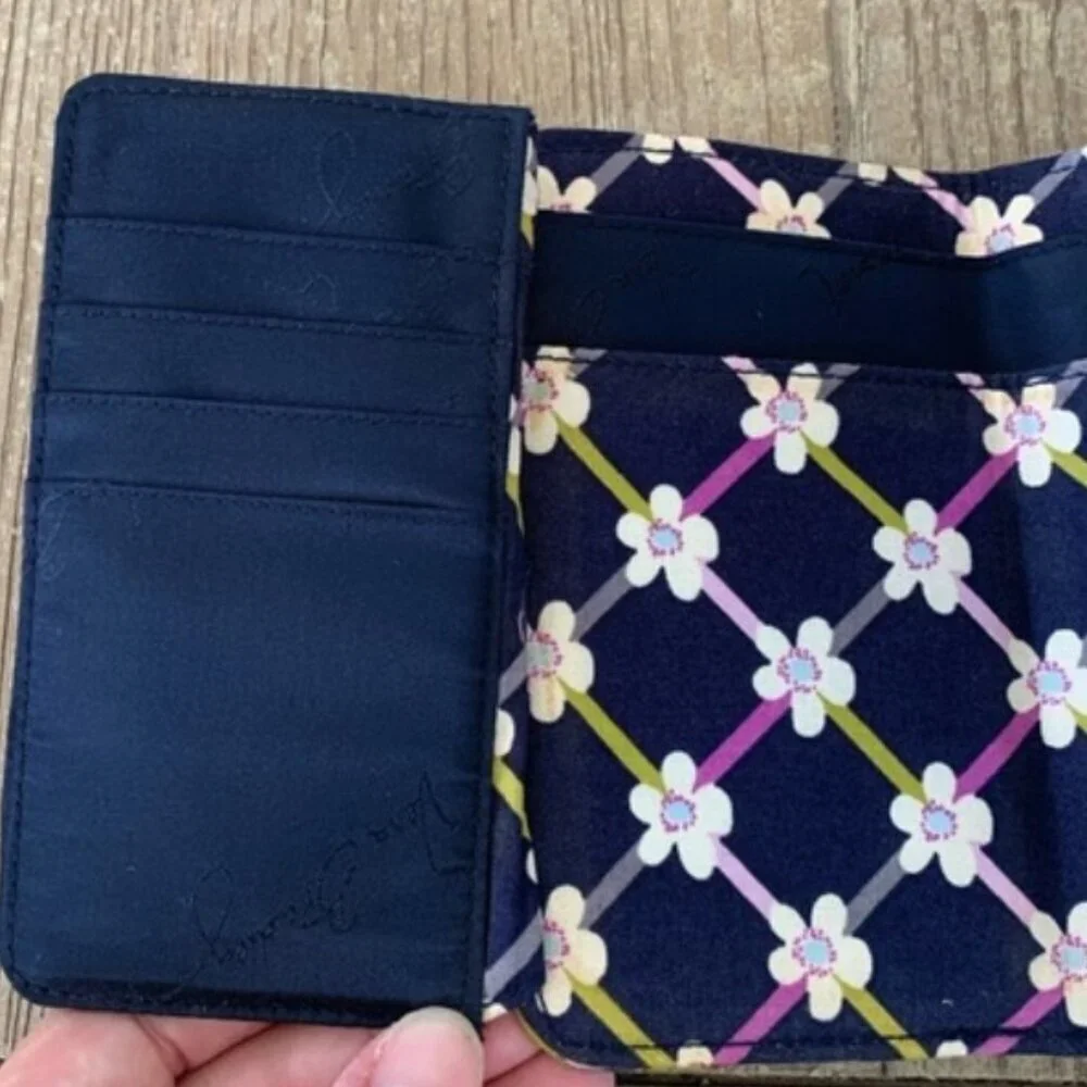 Vera Bradley Floral Nightingale Pattern Euro Wallet Trifold Wallet Designer NWOT - Picture 15 of 15